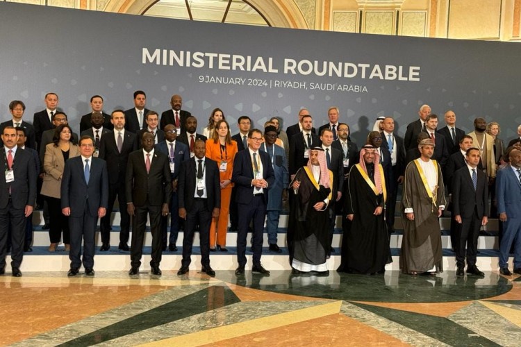 El Molla Highlights Importance of Cooperation in Strategic Minerals Production During Roundtable in Riyadh