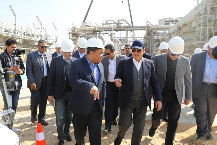 El Molla Inspects Dahshour Gas Compressor Station’s Expansion Work