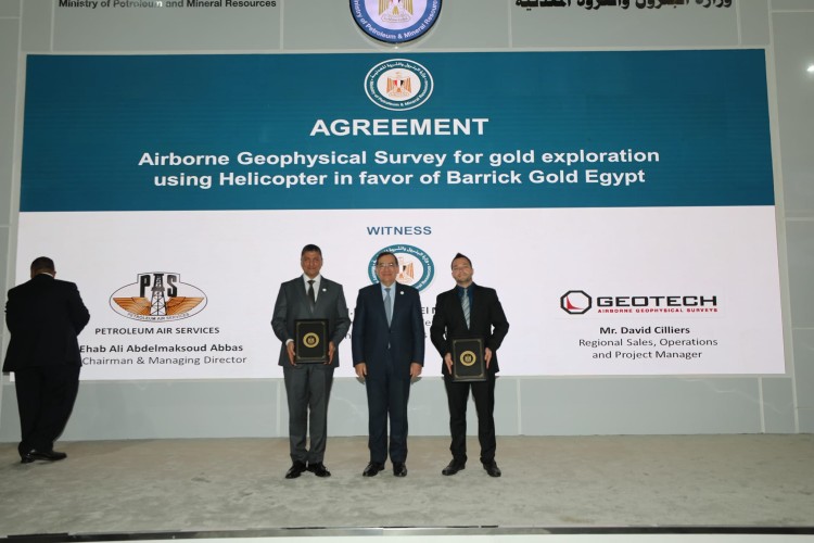 PAS, Geotech Sign Agreement for Airborne Geophysical Survey