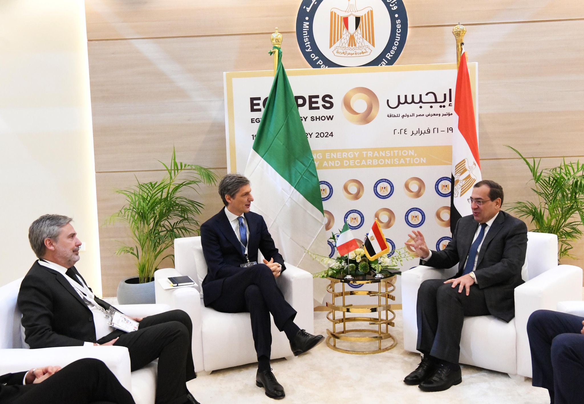 El Molla, Snam CEO Discuss Cooperation in Oil, Gas Trading