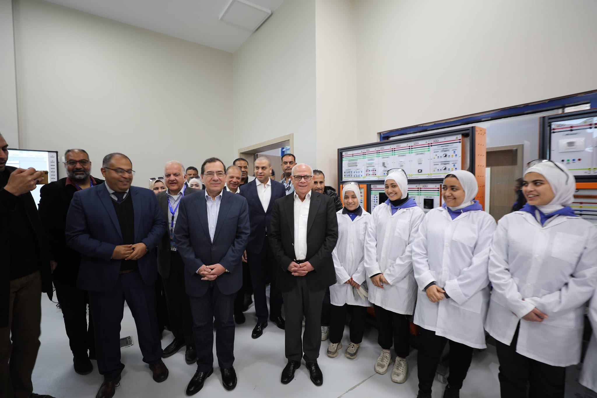 El Molla Inspects Zohr Applied Technology School in Port Said
