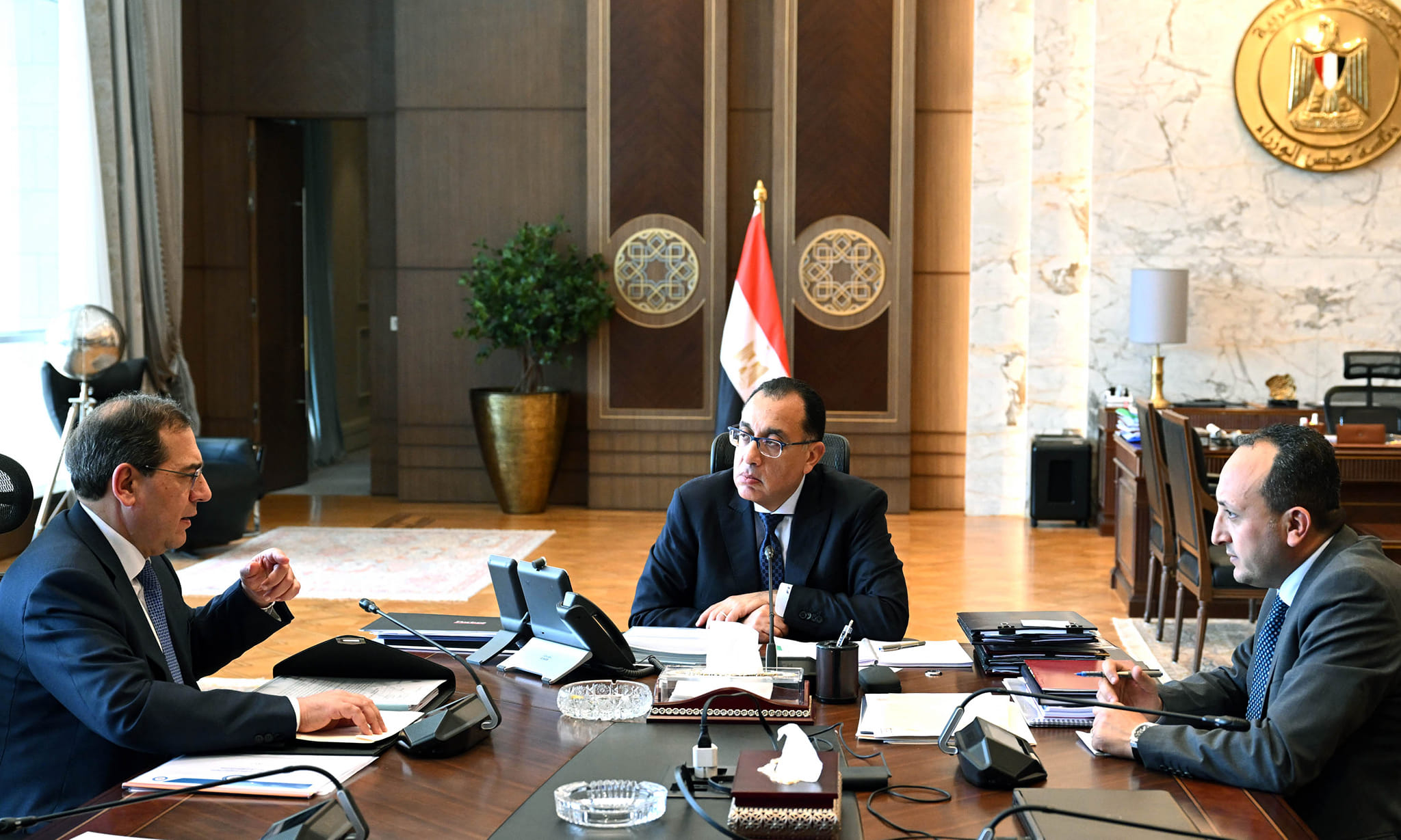 Prime Minister, Petroleum Minister Discuss Petroleum Needs Ahead of Eid al-Fitr