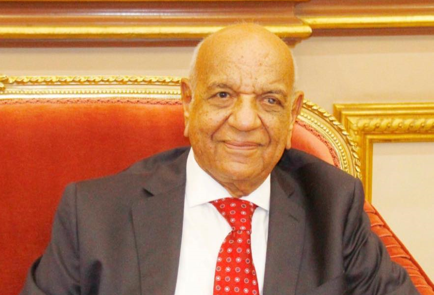 El Molla Mourns the Passing of Oil Sector Pioneer, Abdel-Khaleq Ayad