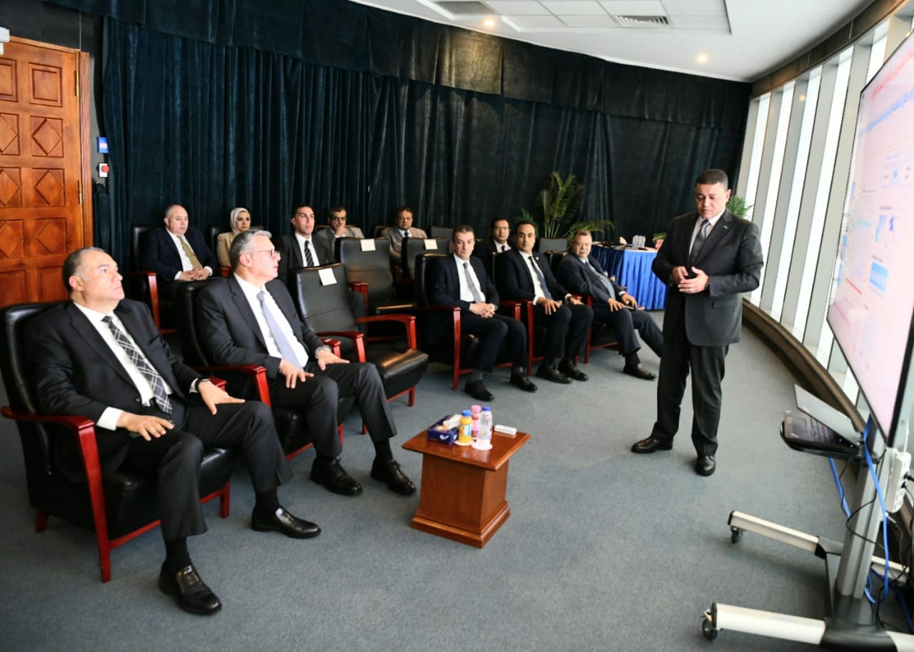 Badawi Vows End to Electricity Load Reduction by Late July