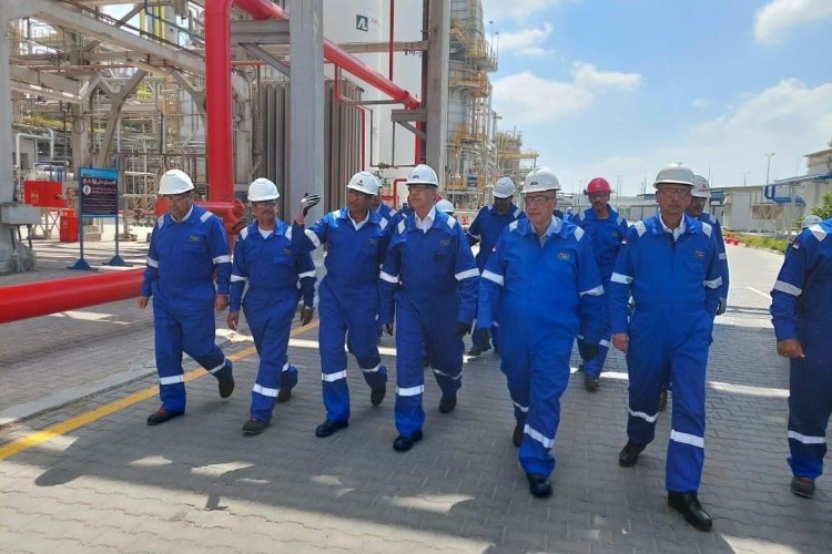 EGPC Chairman Leads Field Visit to ANRPC, Focusing on Operational Progress and Strategic Upgrades