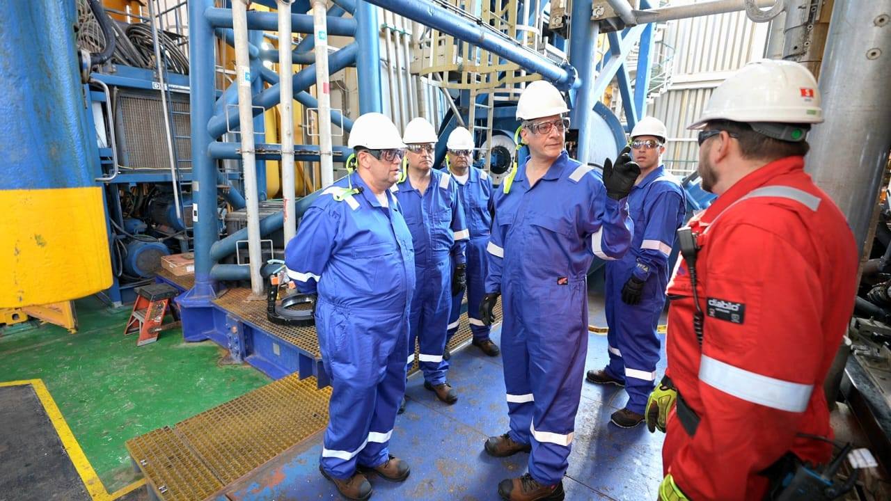 Badawi Visits Stena Forth Drillship as Chevron Begins Mediterranean Exploration