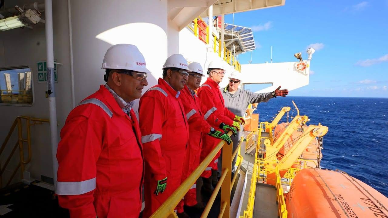 Petroleum Minister Inspects Drilling Operations at North Marakia Offshore Block