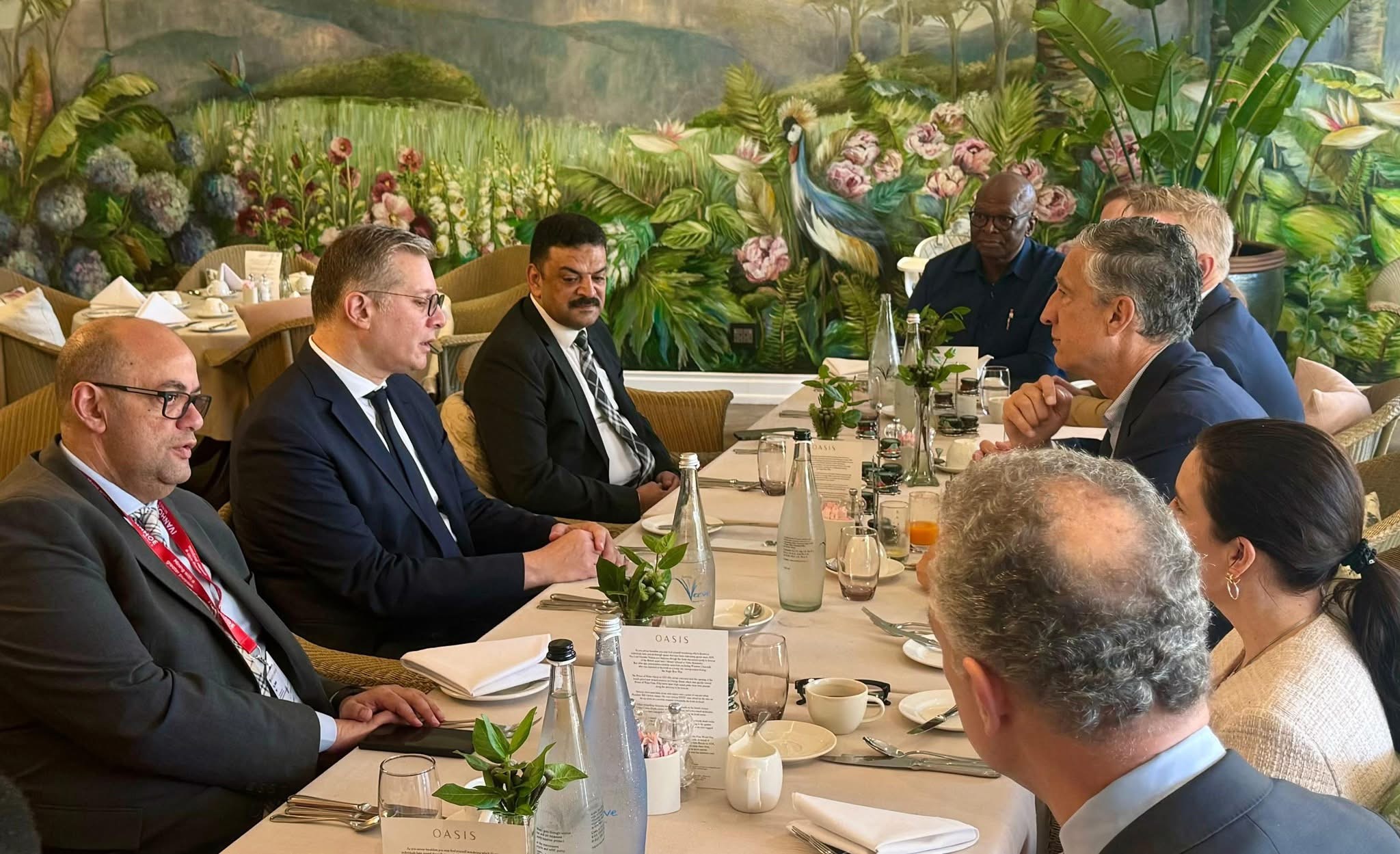 Badawi, AngloGold Ashanti CEO Hold Talks to Review Current Mining Agreement