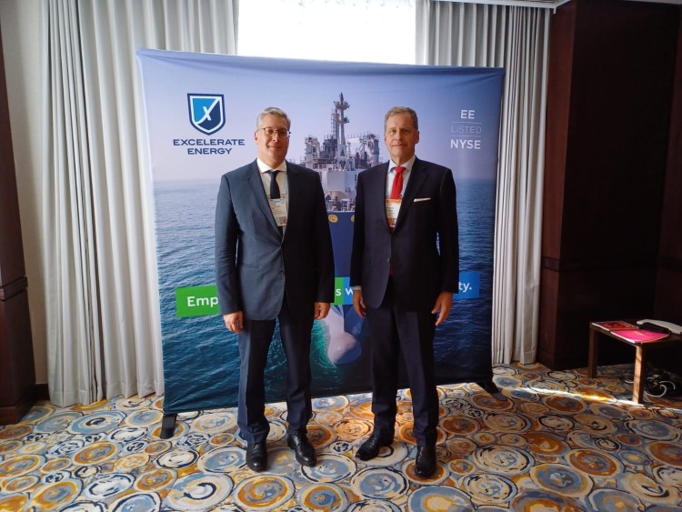 Egypt, Excelerate Energy Discuss LNG Cooperation