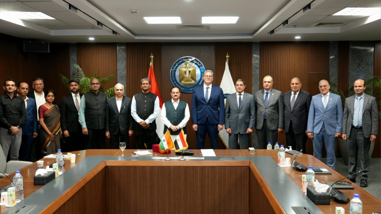 Egypt, India Discuss Cooperation in Petrochemicals, Mining