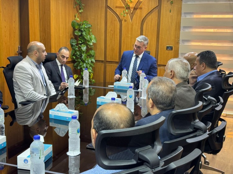 Badawi Pays Surprise Visit to EPSCO to Follow Up on Workflow