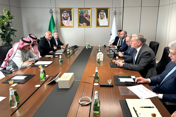 badawi-pushes-for-greater-cooperation-amid-talks-with-neom-and-sabic-in-saudi-arabia