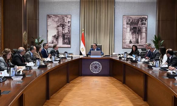 Madbouly Presents Strategy to Phase Out Gasoline and Diesel imports