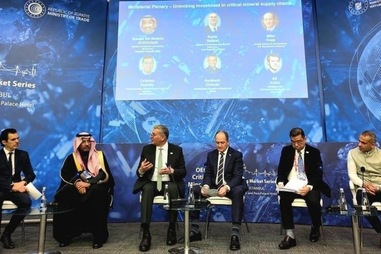 minister-badawi-outlines-egypts-strategy-for-mining-value-creation-at-oecd-forum
