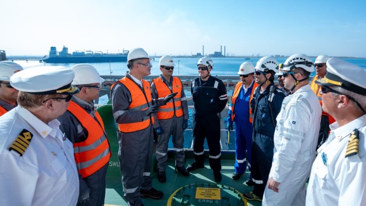 Egypt’s Petroleum Minister Inspects Ain Sokhna FSRUs