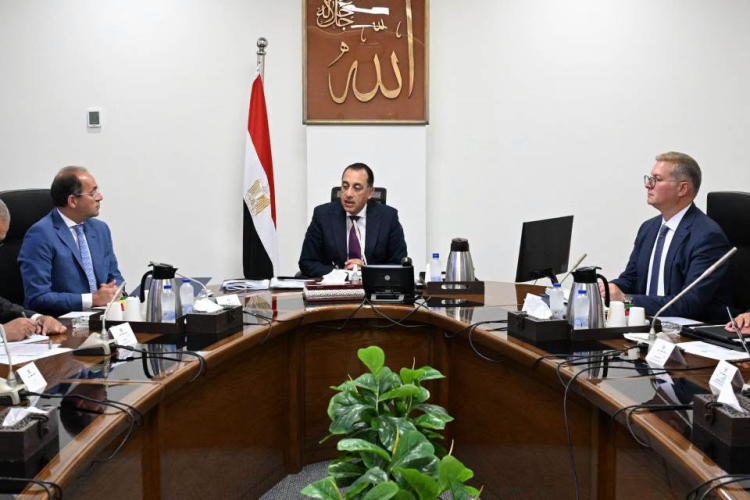 madbouly-reviews-efforts-to-increase-strategic-petroleum-product-reserves