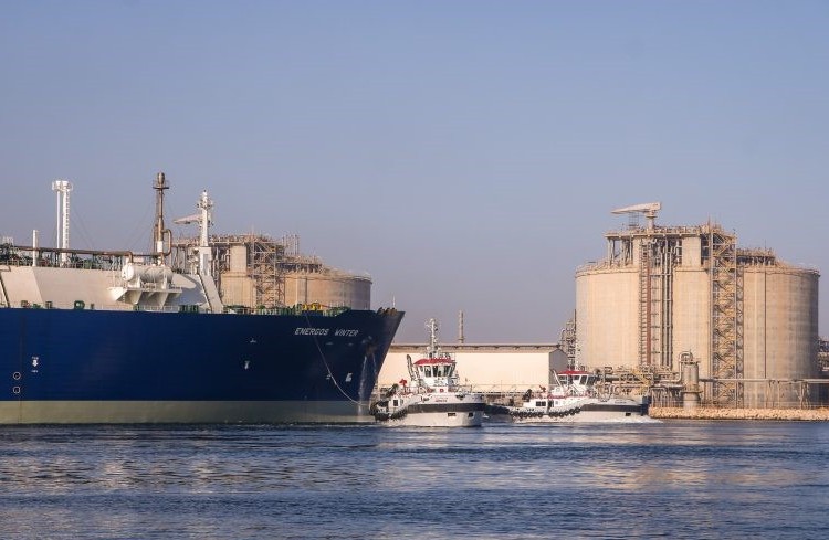 cabinet-drone-attack-sparked-blaze-on-fsru-at-damietta-port