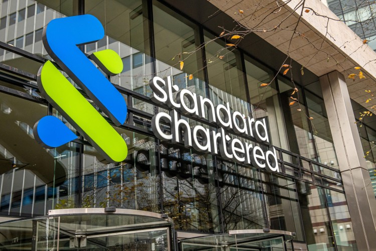 standard-chartered-clearing-ioc-arrears-boosts-egypts-outlook