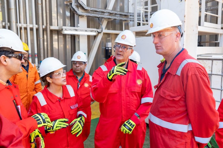 Badawi Inspects Shell’s Velox‑1X Well, Deepest  in Mediterranean