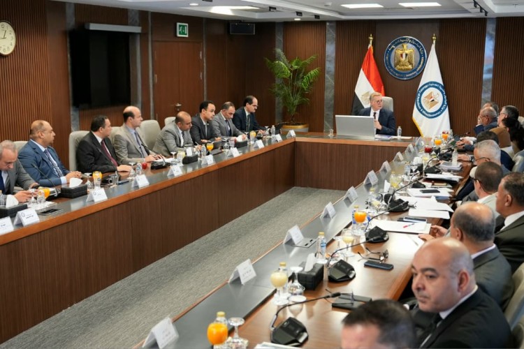 badawi-pushes-refining-pipeline-expansion-to-strengthen-egypts-energy-hub-role
